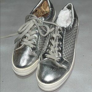 Steve Madden Silver Athletic Shoes Size 8.5